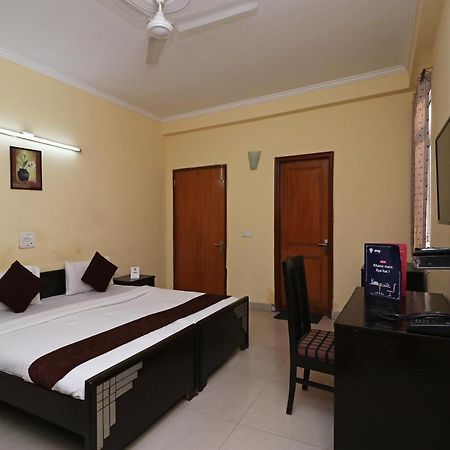 Hotel Oyo 6608 Sector 56 Badshahpur Esterno foto