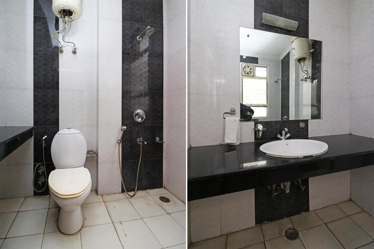 Hotel Oyo 6608 Sector 56 Badshahpur Esterno foto
